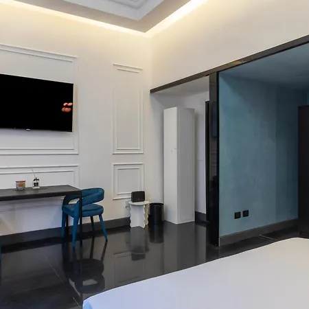 Luxury - Via Sistina - Spanish Steps Apartment