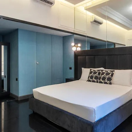 Luxury - Via Sistina - Spanish Steps Apartment *